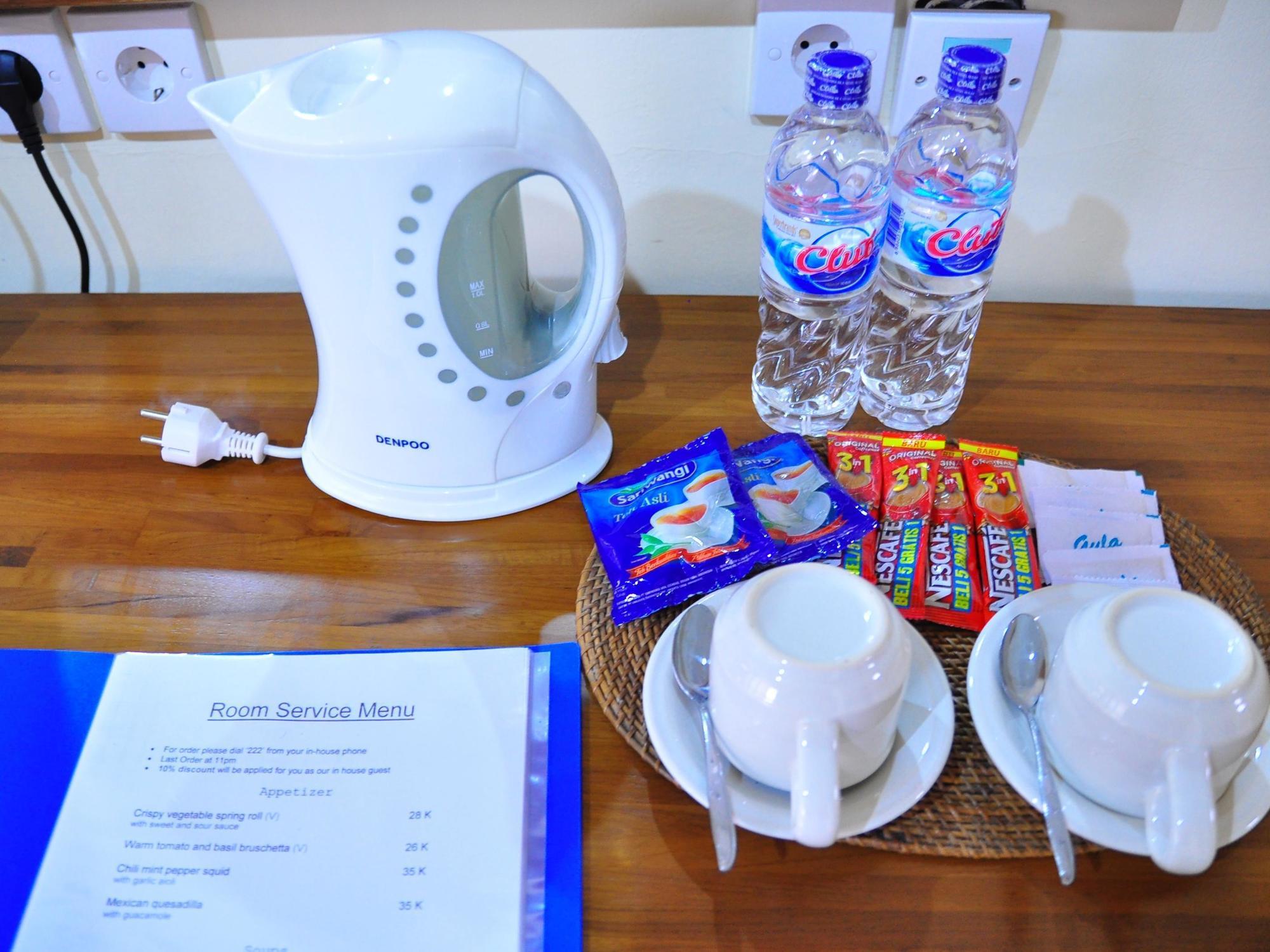 Si Doi Hotel Legian Кута Экстерьер фото