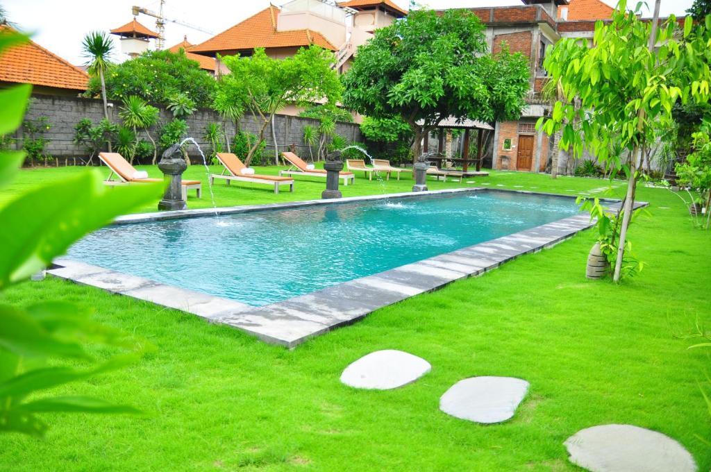 Si Doi Hotel Legian Кута Экстерьер фото