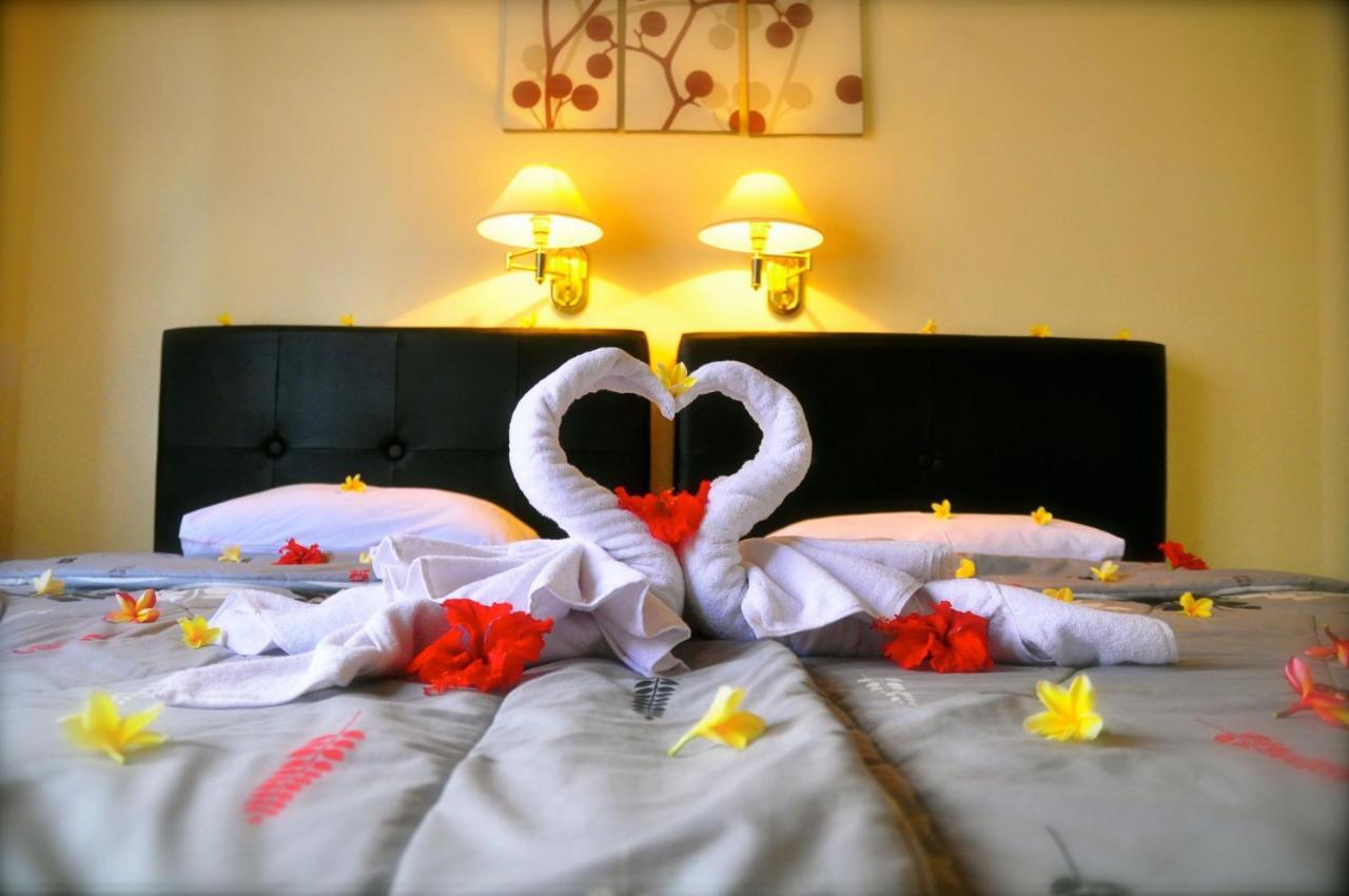 Si Doi Hotel Legian Кута Экстерьер фото